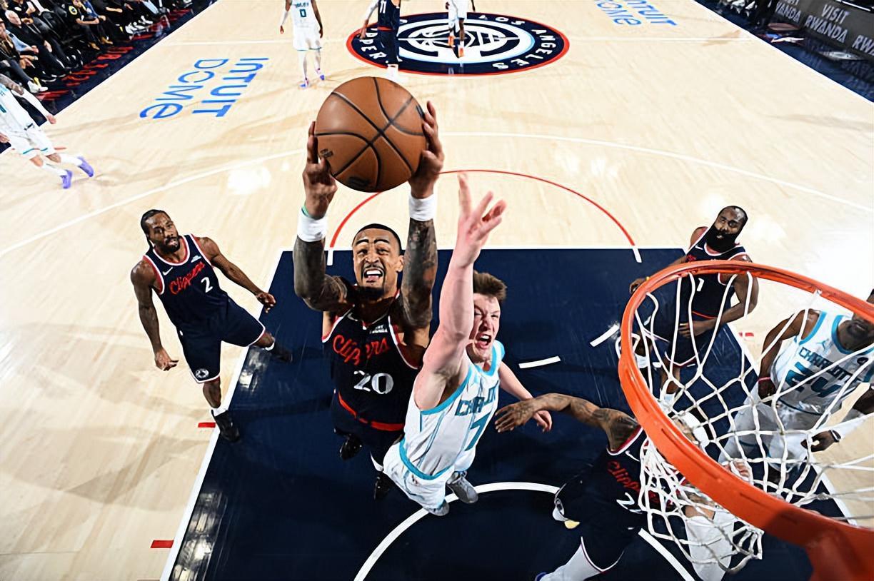 九游体育-正负值+16，快船锋线新援在场上的贡献度其实远高于数据？